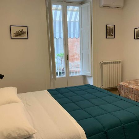 Fondacolivella Hotel Naples Luaran gambar