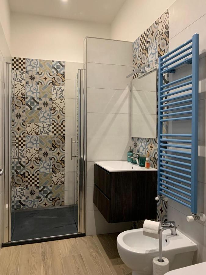 Fondacolivella Hotel Naples Luaran gambar