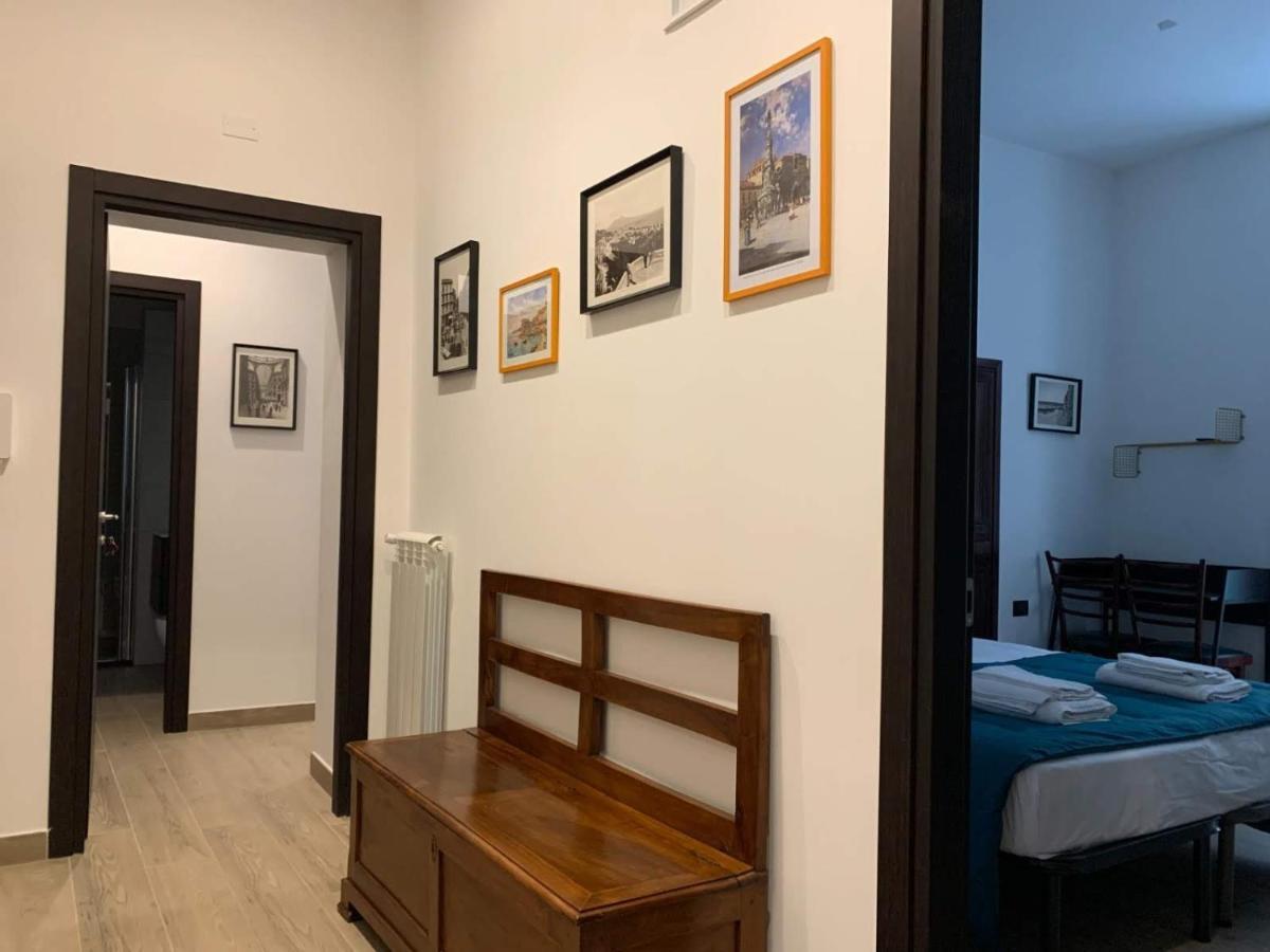 Fondacolivella Hotel Naples Luaran gambar