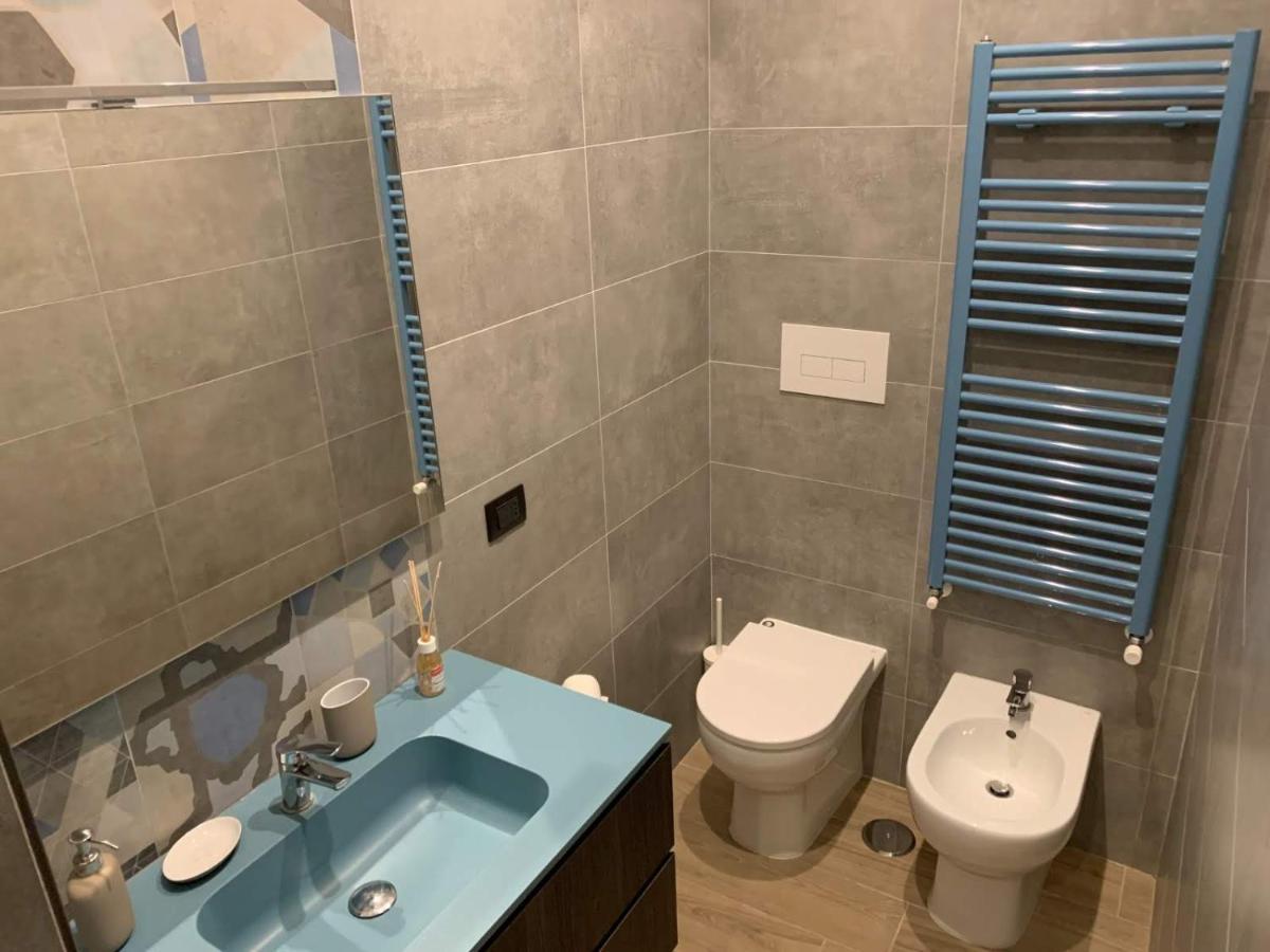 Fondacolivella Hotel Naples Luaran gambar